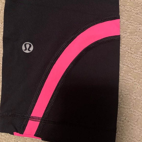 Lululemon Run Inspire Crop II Black/Pink Leggings - Picture 7 of 8